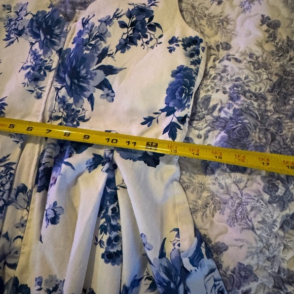 Jun & Ivy Floral Blue and White Dress - Picture 7 of 9